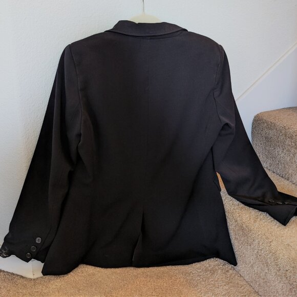 Three TravelSmith Jackets Size 8 (Black & Red) - Picture 8 of 11